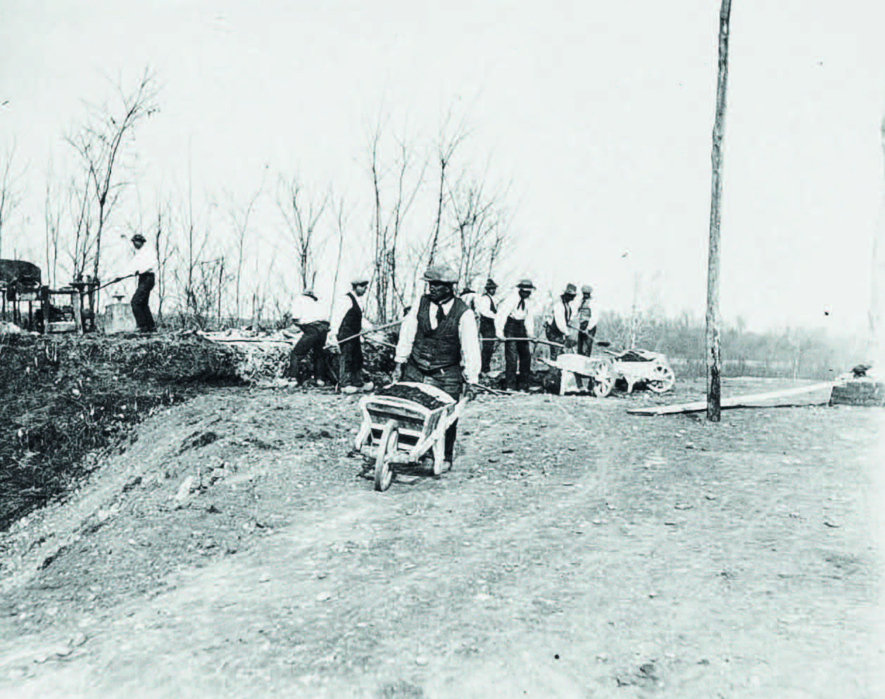 Bona Bona-Gli “scarriolanti”, cantiere Canale Cavour, 1922 (Archivio Impresa Bona)