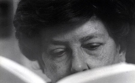 Maria Corti vent&rsquo;anni dopo: una plaquette ricorda la filologa con voci poetiche da Alda Merini a Umberto Eco